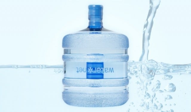 ミネラル水ボトルイメージ